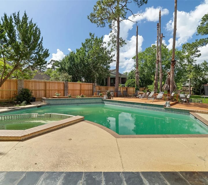 Pool photo before enhancement